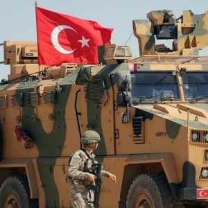 Delapan Roket Hantam Pangkalan Militer Turki di Irak