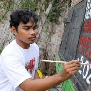 Kreatif di Ramadhan, Komunitas Sopir Jawa Timur Gelar Kegiatan Melukis Truk