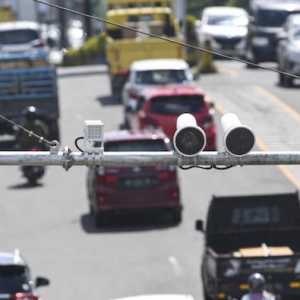 Tanpa Helm di Malam Takbiran, Pengendara Motor Bisa Kena Tilang Elektronik