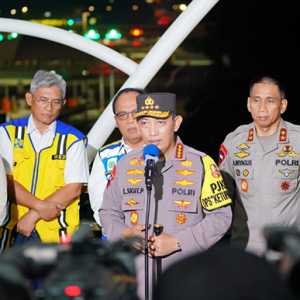 Kapolri: Rekayasa Lalin Mampu Urai Kemacetan di Tol Cikampek