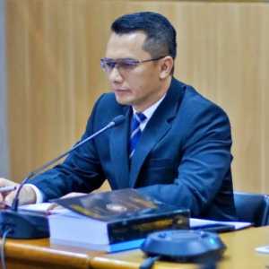 Bedah Resolusi Konflik Tanah, Kombes Made Agus Prasatya Raih Gelar Doktor Ilmu Administrasi Unibraw