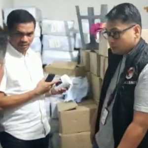 Polres Jakbar Bongkar Gudang Berkedok Bengkel Berisi Jutaan Pil Tramadol dan Heximer