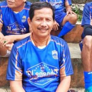 Coach Djanur Soroti Minimnya Fasilitas Lapangan Sepakbola Representatif di Indonesia
