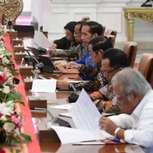 Pimpin Ratas, Jokowi Minta Jajaran Antisipasi Dampak El Nino