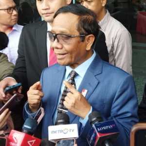 Mahfud MD Bantah Ditemui Ganjar di Surabaya