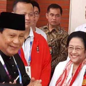 Kalau Prabowo Lepas dari Bayang-bayang Jokowi, PDIP Mungkin Mau Diajak Gabung Kabinet