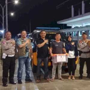 Dikawal Ketat Polisi, Hasil Rekapitulasi Pesibar Tiba dengan Aman di KPU Lampung