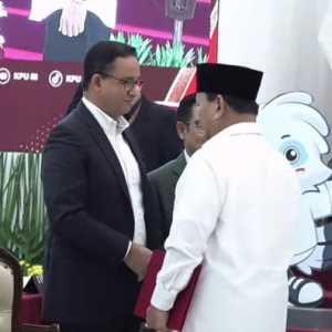 Prabowo-Gibran Salami Anies-Muhaimin Usai Penetapan Presiden-Wapres Terpilih