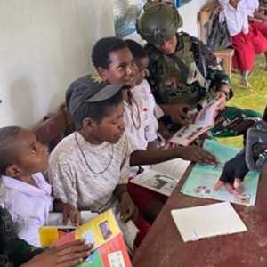 Pasukan Kostrad Laksanakan Program Papua Pintar di Nduga