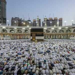 Pertama dalam Sembilan Tahun, Warga Iran Bisa Umrah ke Mekkah