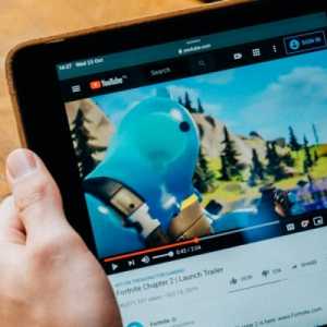 YouTube Tindak Tegas Aplikasi Pemutar Video tanpa Iklan