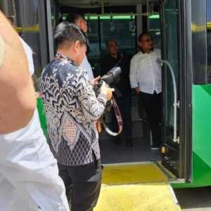 Bus Salawat Ramah Lansia Disiapkan untuk Jemaah Haji Indonesia