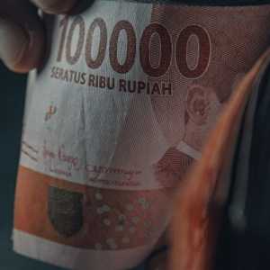 Rupiah Dibuka Melemah Rp16.095 per Dolar AS Jelang Rilis Cadangan Devisa RI