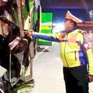 Bus Study Tour Siswa SMP Kecelakaan di Tol Jombang-Mojokerto, 2 Meninggal