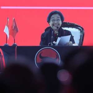 Kelakar Megawati Saat Rayu Puan Jadi Ketum PDIP: Gantian Lah Sama Saya<i>!</i>