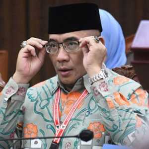 Tertidur di Sidang Sengketa Pileg, Hasyim Lagi-lagi Ditegur Hakim MK
