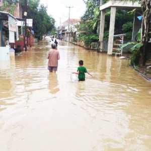 Cisanggarung Meluap, Cirebon Kembali Terendam Banjir