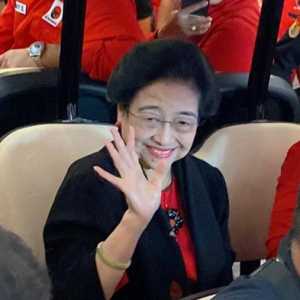 Senyum Megawati