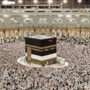 DPR Desak Izin Travel Haji dan Umrah Nakal Dicabut