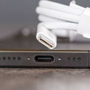 Apple iPhone 16 Pro akan Dibekali Fitur Fast Charging hingga 40W