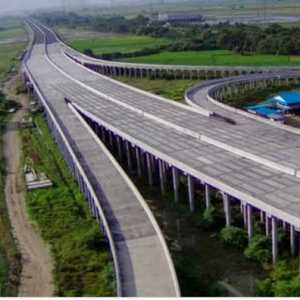 Pembangunan Jalan Tol Dorong Efisiensi Transportasi Logistik