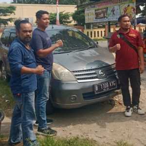 Pengendara Mobil Diminta Tebusan Rp11 Juta oleh Leasing Disaksikan Polisi