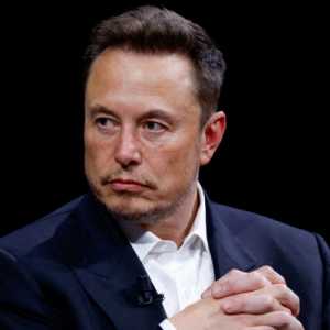 Elon Musk Prediksi Perang Saudara di Inggris