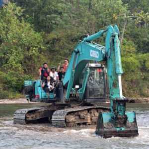 Disembunyikan dalam Hutan, 3 Alat Berat Terkait Tambang Ilegal Diamankan Polisi