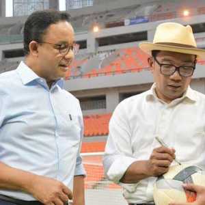 Ridwan Kamil Harus Kerja Keras Rebut Hati Jakmania dan Pendukung Anies