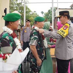 Penuh Haru, Pisah Sambut Danrem 031/Wirabima di Mapolda Riau