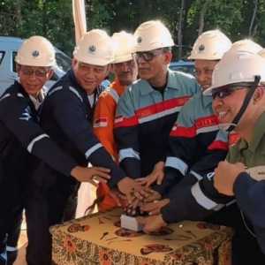 Induk Koperasi Unit Desa (Inkud) resmi mengoperasikan kilang minyak bekas Pertamina Idle Well di Desa Arahan, Kabupaten Lahat, Sumatera Selatan/Ist