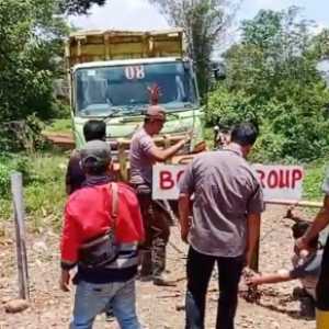 Diduga Dibekingi Oknum Jenderal Polisi, Portal Tambang PT BPAC Dirusak PT LPPBJ