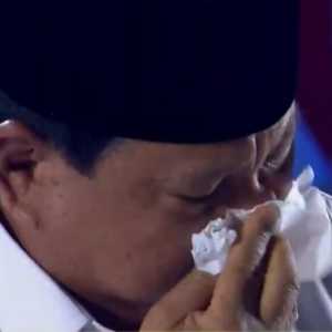 Prabowo Menangis di Depan Ribuan Guru Indonesia