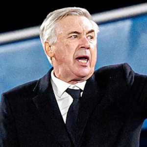 Ancelotti Minta LaLiga Dihentikan