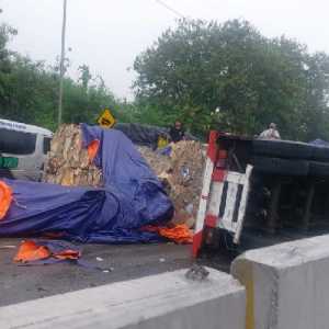 Polisi Amankan Sopir Truk Penyebab Kecelakaan Beruntun di Tol Cipularang