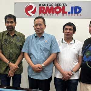 Menteri Koperasi Ferry Juliantono, Gubernur Aceh Muzakir Manaf dan pimpinan RMOL di Kantor Berita Ekonomi dan Politik RMOL, Jalan Hasanuddin 45, Melawai, Jakarta Selatan, Minggu, 14 September 2025. (Foto: Dokumentasi RMOL)
