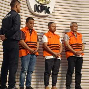 KPK Amankan Dokumen dan BBE dari Kantor Diskdik Riau