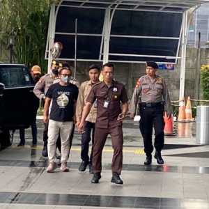 Orang Kepercayaan Bupati Ponorogo Jadi Pihak Terakhir yang Digelandang KPK ke Jakarta