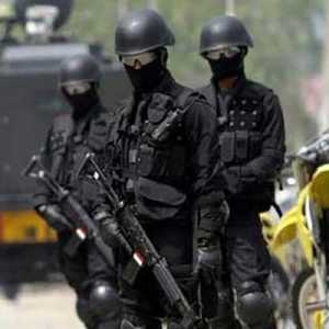 Densus 88 dan Puslabfor Berjibaku Usut Motif Ledakan di SMAN 72