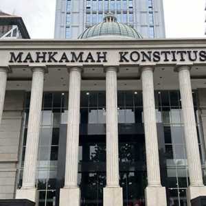 Pesan MK Jelas: Pejabat Polri Aktif Dilarang Serakah Pimpin Korporasi