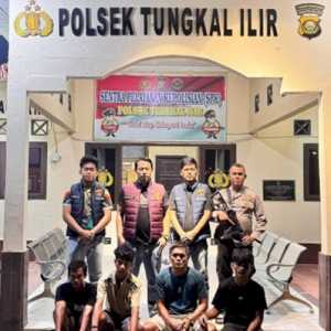 Polisi Ringkus Empat Pencuri Pipa Pertamina Senilai Puluhan Juta