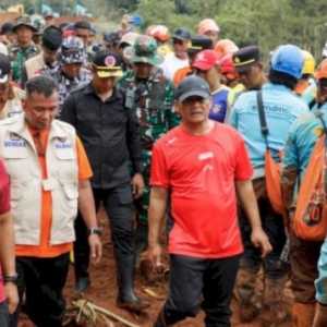 Ahmad Luthfi Perintahkan Tim SAR Temukan Seluruh Korban Longsor Cilacap