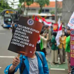 Mahasiswa Beri Semangat Jampidsus Kejagung Bongkar Kasus Korupsi Kakap