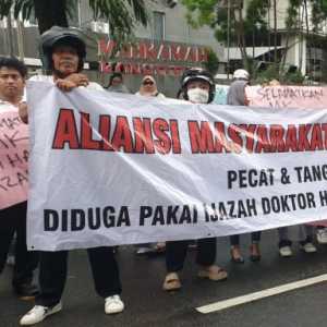 Arsul Sani Dituntut Mundur dari Hakim Konstitusi