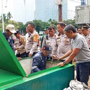 Seorang Pekerja Tewas di Bak Kontrol Pompa Air Patung Kuda
