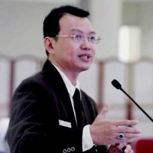 PSI dan Utopia Partai Super Tbk