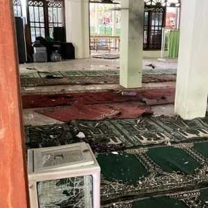 Empat dari Tujuh Bom Meledak di SMAN 72 Jakarta