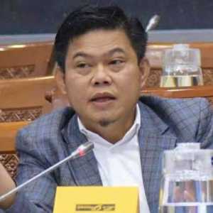 Komisi I DPR Desak Pemerintah Selamatkan 600 WNI Korban Online Scam di Kamboja