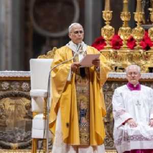 Misa Natal Perdana, Paus Leo XIV Serukan Kepedulian pada Kaum Miskin