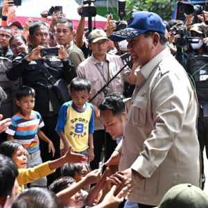 Prabowo Janji Kerahkan Semua Kekuatan Negara untuk Korban Bencana